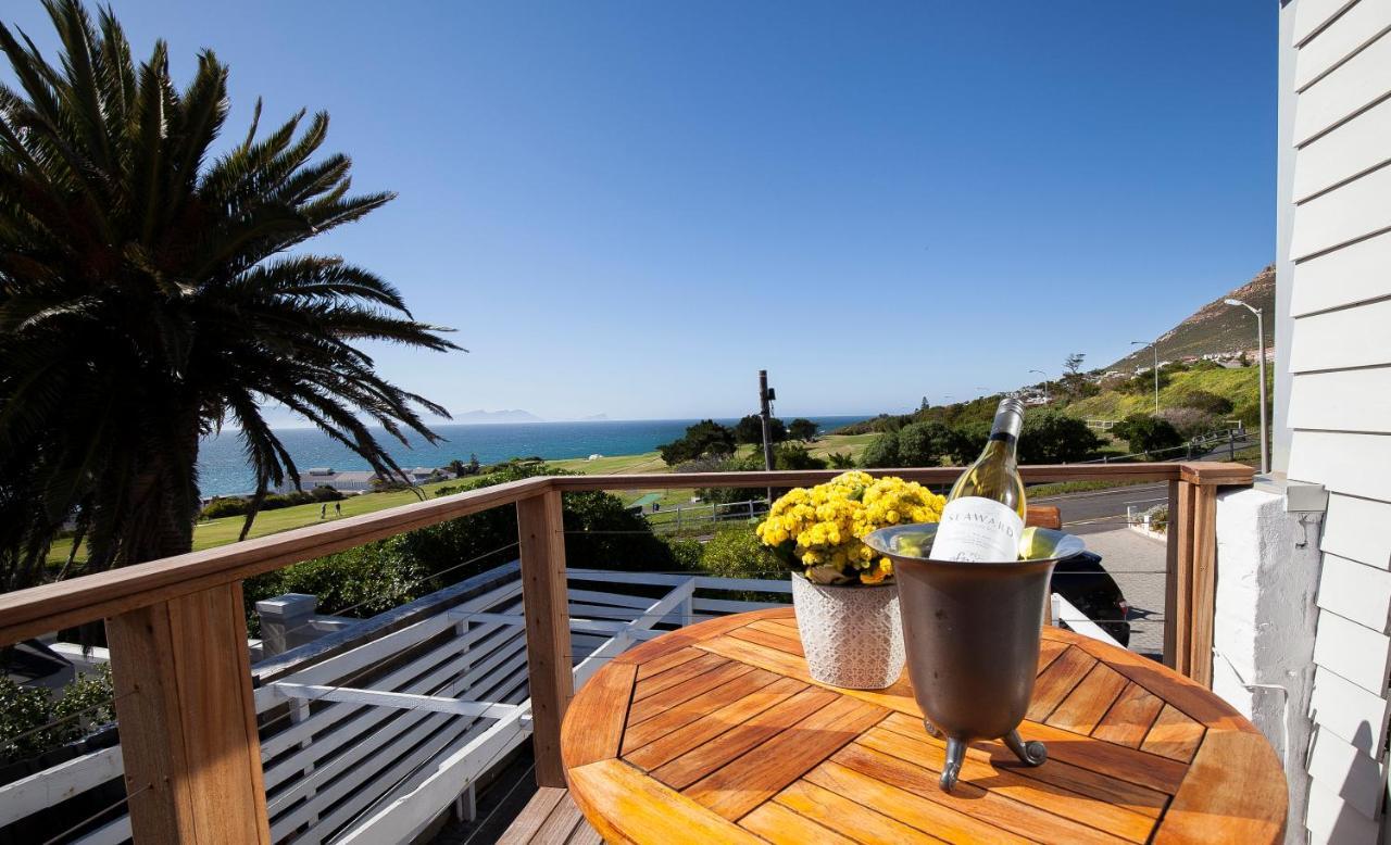 Penguins View Guesthouse Simon's Town Bagian luar foto