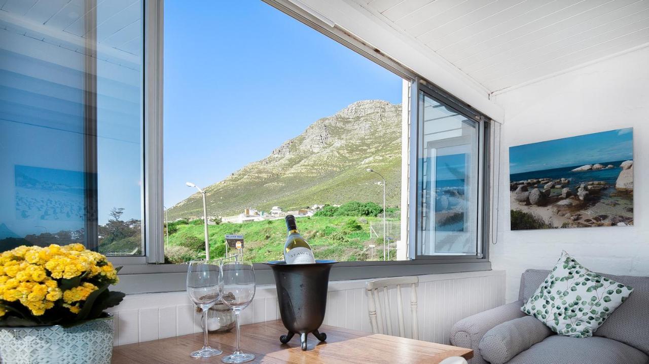 Penguins View Guesthouse Simon's Town Bagian luar foto