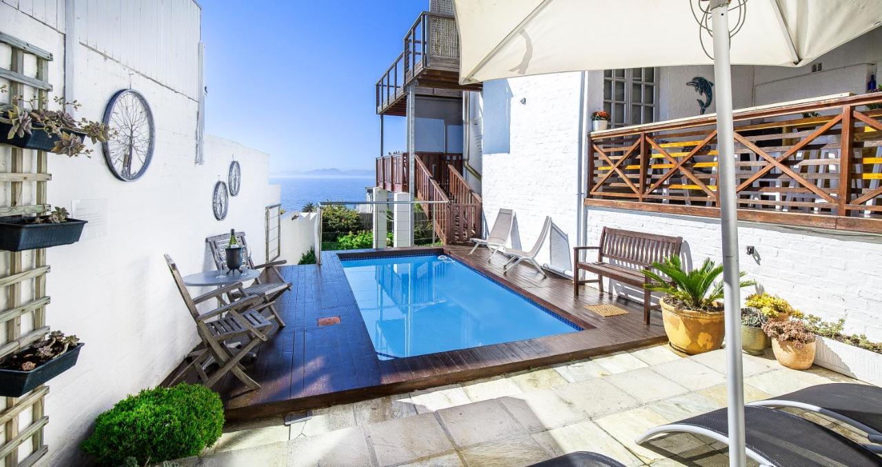 Penguins View Guesthouse Simon's Town Bagian luar foto