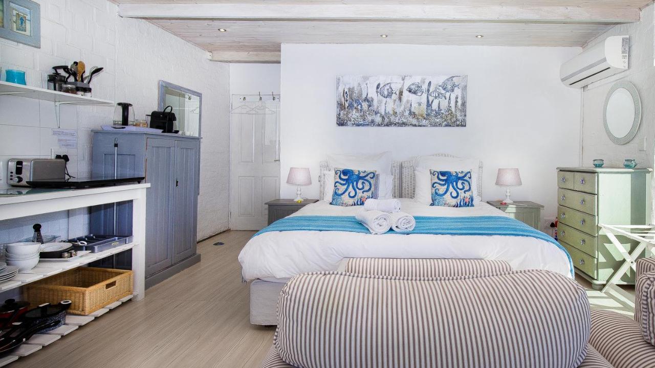 Penguins View Guesthouse Simon's Town Bagian luar foto