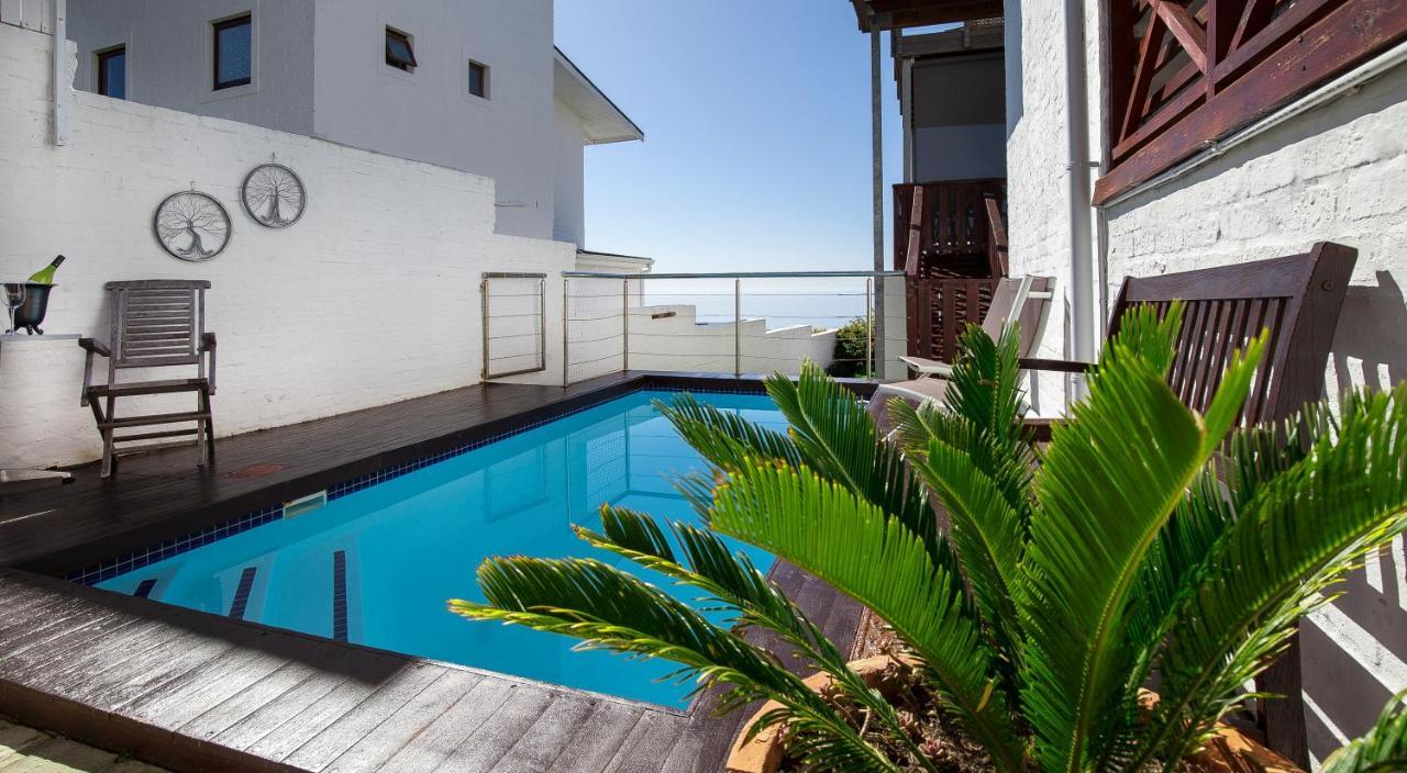 Penguins View Guesthouse Simon's Town Bagian luar foto