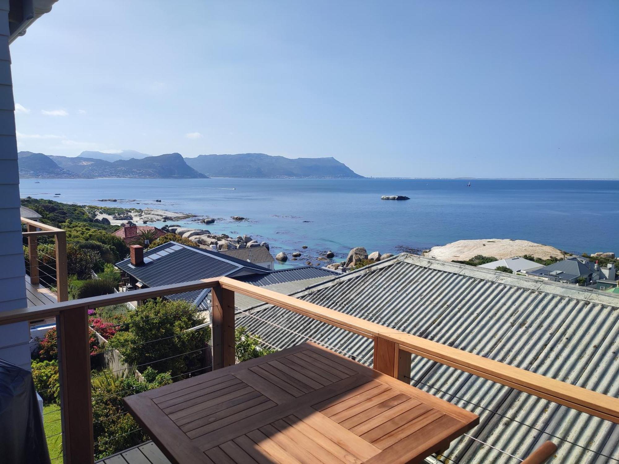 Penguins View Guesthouse Simon's Town Bagian luar foto