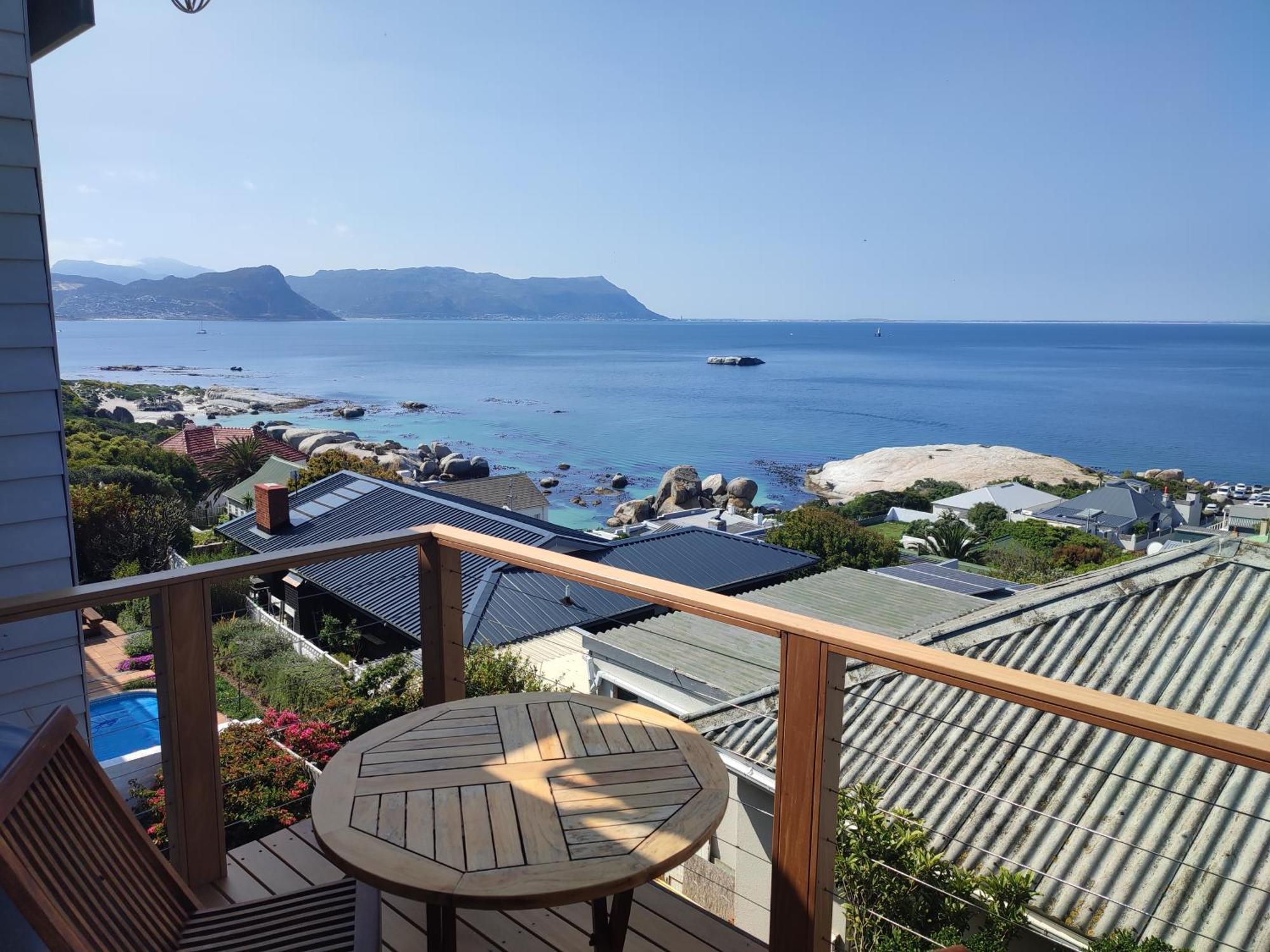 Penguins View Guesthouse Simon's Town Bagian luar foto