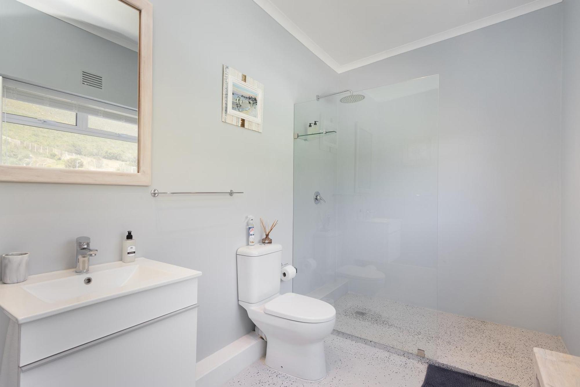 Penguins View Guesthouse Simon's Town Bagian luar foto